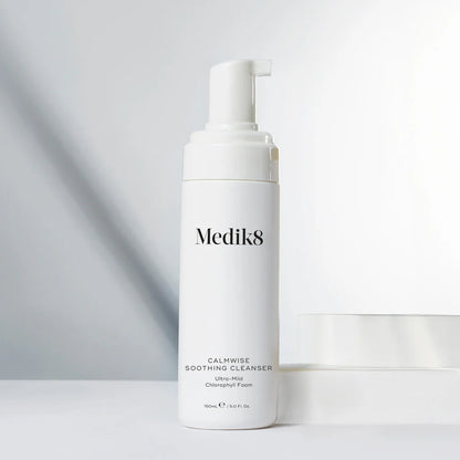 Medik8 Calmwise Soothing Cleanser